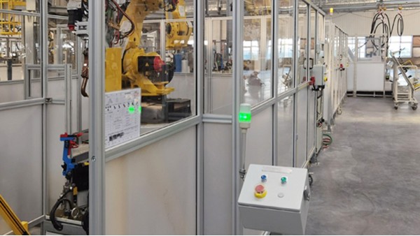 智能化生產(chǎn)，引領(lǐng)工業(yè)鋁型材行業(yè)變革