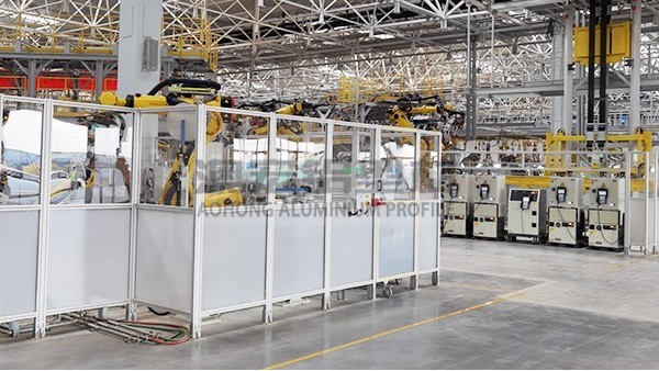 工業(yè)鋁型材圍欄常見類型及應(yīng)用場(chǎng)景解析