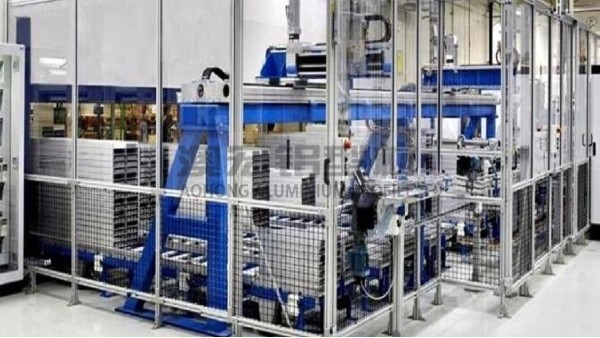 重塑工業(yè)安全邊界：鋁型材圍欄何以成為行業(yè)新標桿？